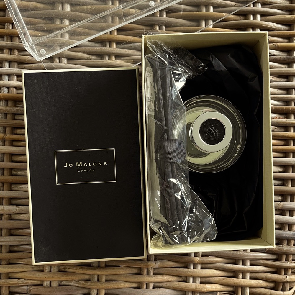 Jo Malone English Pear and Fressia oil diffuser  brand new